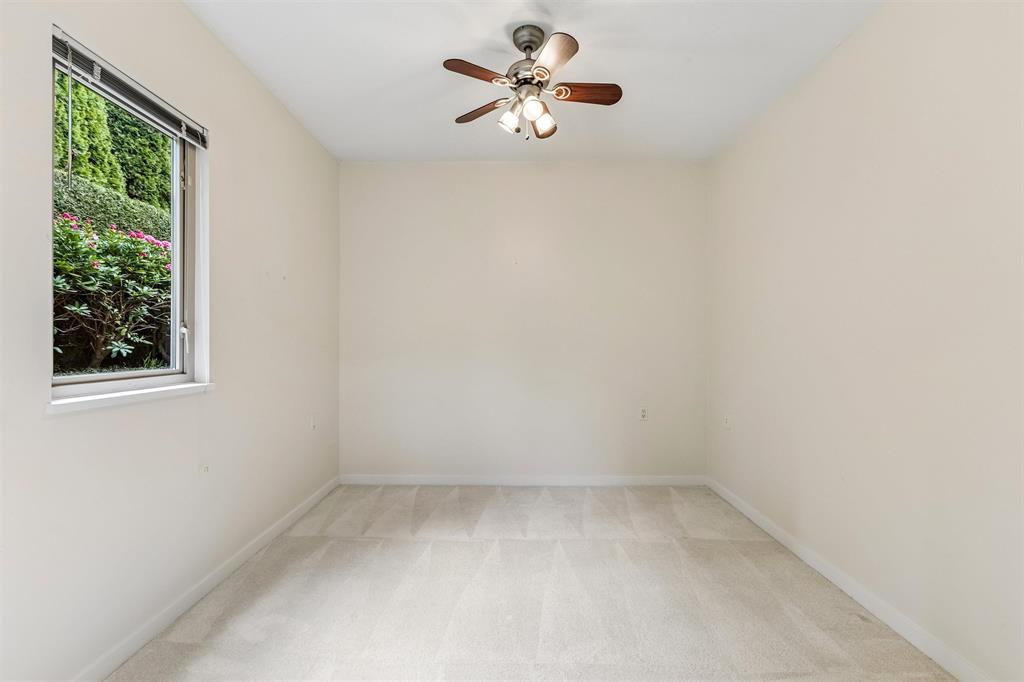 #105 -843 22nd Street